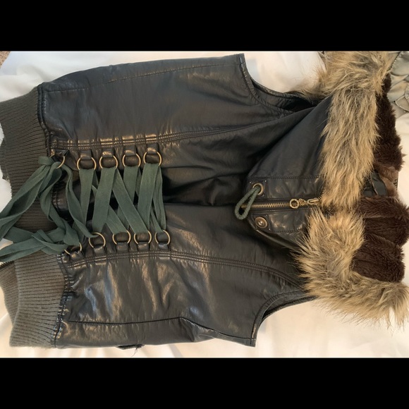 Monoreno Jackets & Blazers - Monoreno Faux Fur and Leather Vest